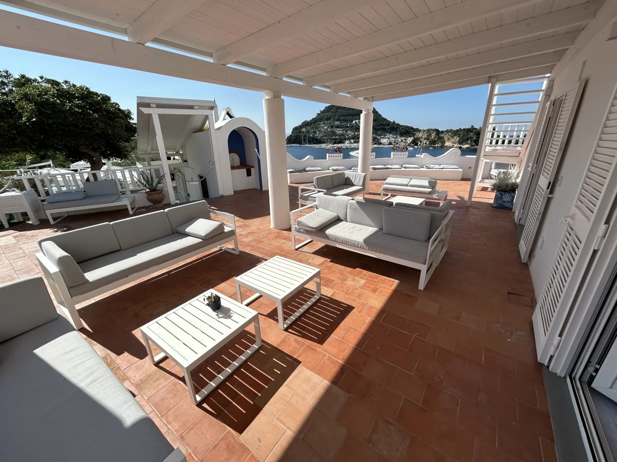 Esterno Partenope Blu